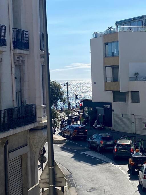 Joli Appartement Tres Proche De La Mer Marselha Exterior foto